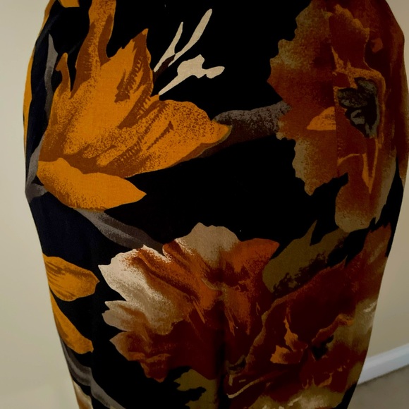 Jones of New York Faux Wrap Floral Skirt Size 4 - Picture 4 of 6